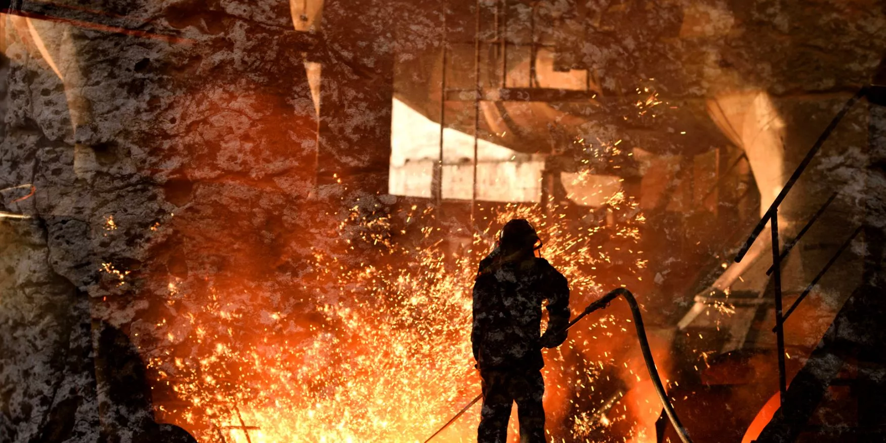 Personne effectuant le travail de métallurgie ; Person doing the metalwork ; Person, die die Metallarbeit ausführt